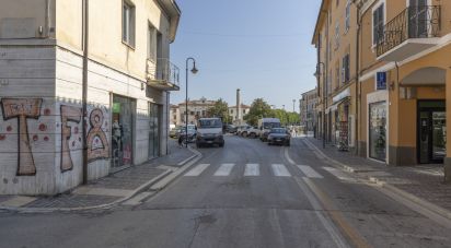 Shop / premises commercial of 85 m² in Chiaravalle (60033)