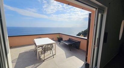 Hotel 8 rooms of 158 m² in Arenzano (16011)