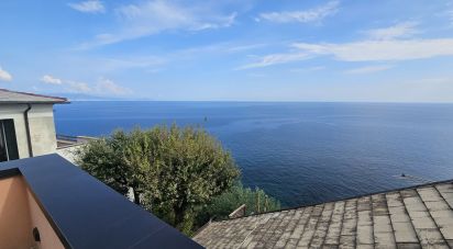 Hotel 8 rooms of 158 m² in Arenzano (16011)