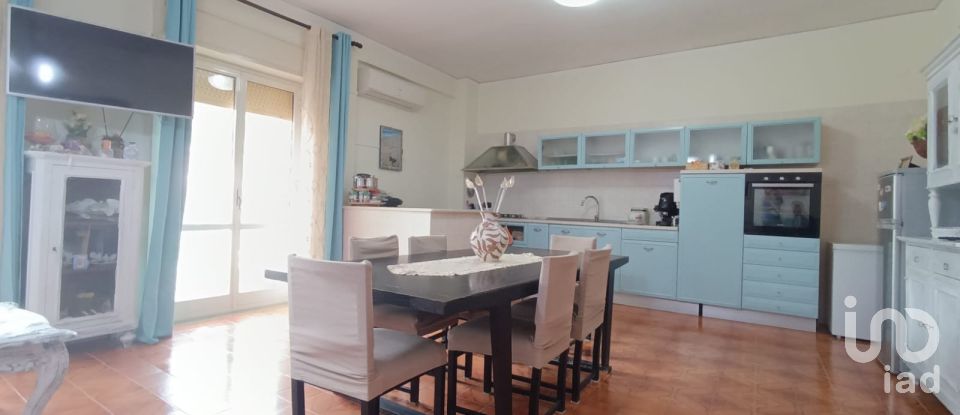 Four-room apartment of 115 m² in Marano di Napoli (80016)