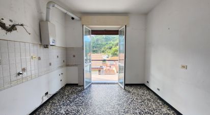 Appartamento 5 locali di 100 m² a Vado Ligure (17047)