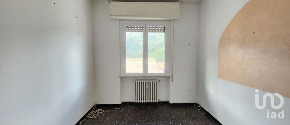 Appartamento 5 locali di 100 m² a Vado Ligure (17047)