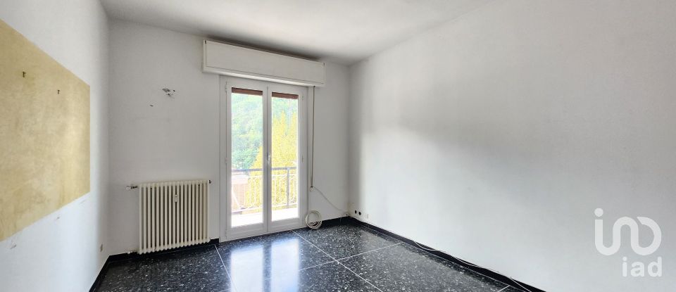 Appartamento 5 locali di 100 m² a Vado Ligure (17047)