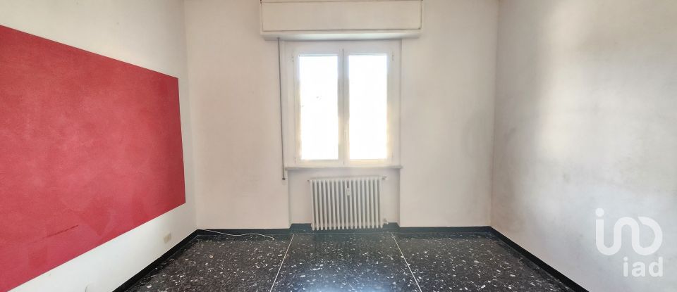 Appartamento 5 locali di 100 m² a Vado Ligure (17047)