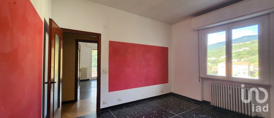 Appartamento 5 locali di 100 m² a Vado Ligure (17047)