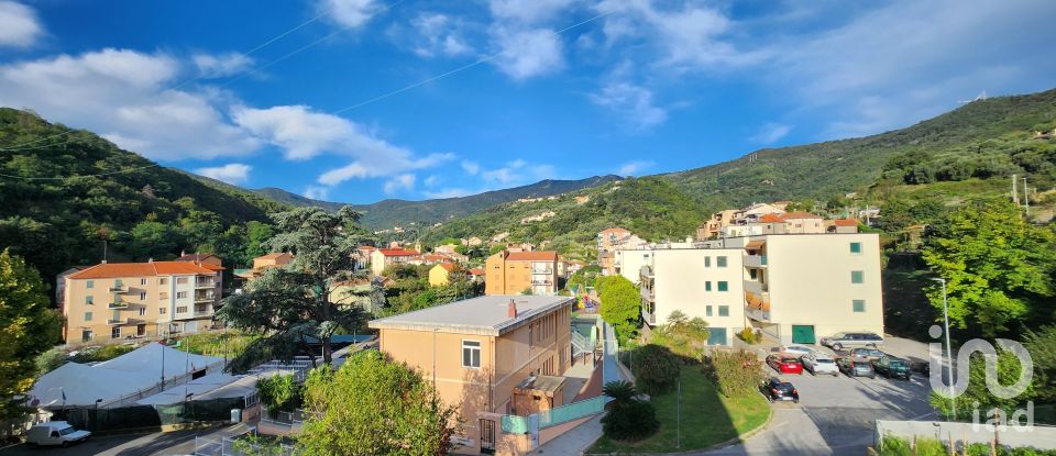 Appartamento 5 locali di 100 m² a Vado Ligure (17047)