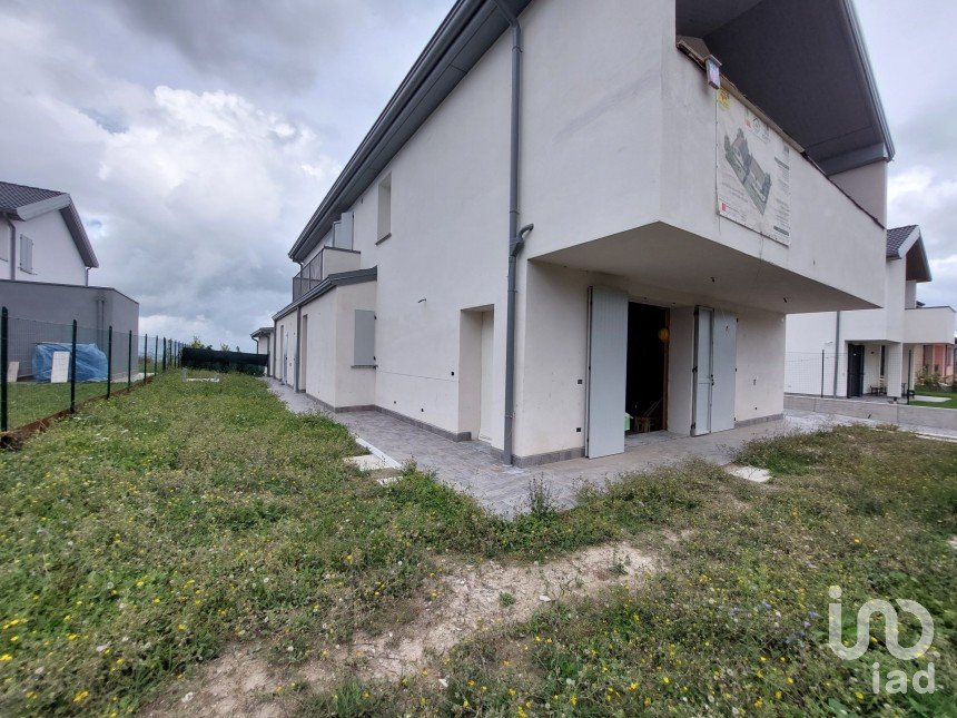 Villa 11 locali di 220 m² in Castelnovo ne' Monti (42035)