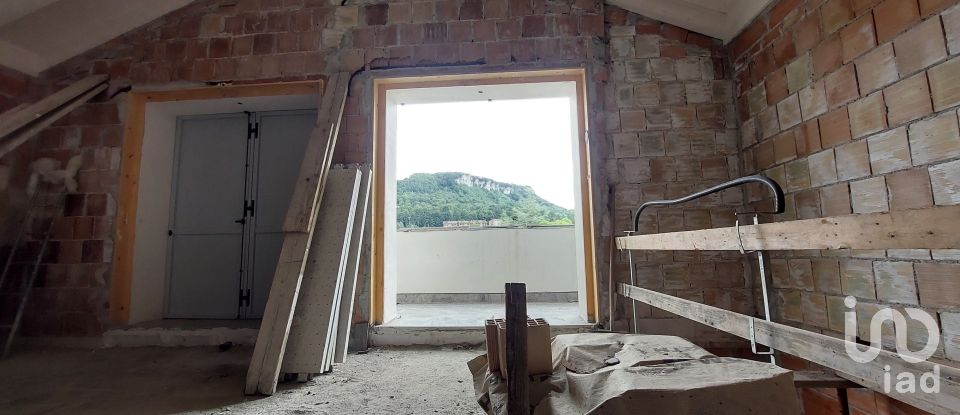 Villa 11 locali di 220 m² in Castelnovo ne' Monti (42035)