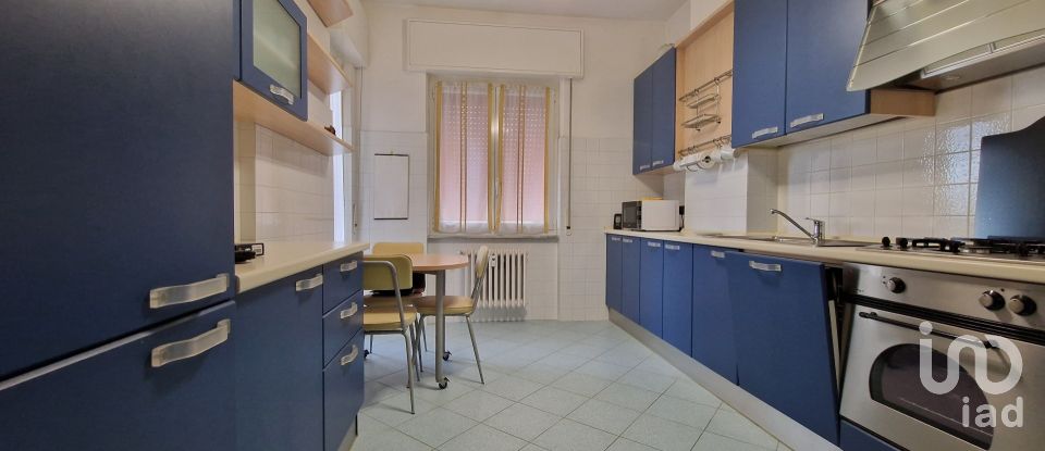 Palazzo / Stabile 6 locali di 94 m² a Genova (16142)