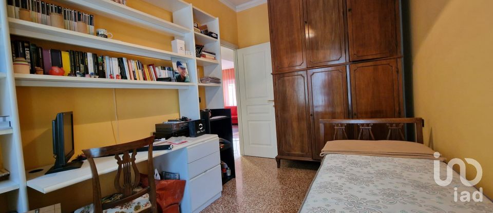 Palazzo / Stabile 6 locali di 94 m² a Genova (16142)