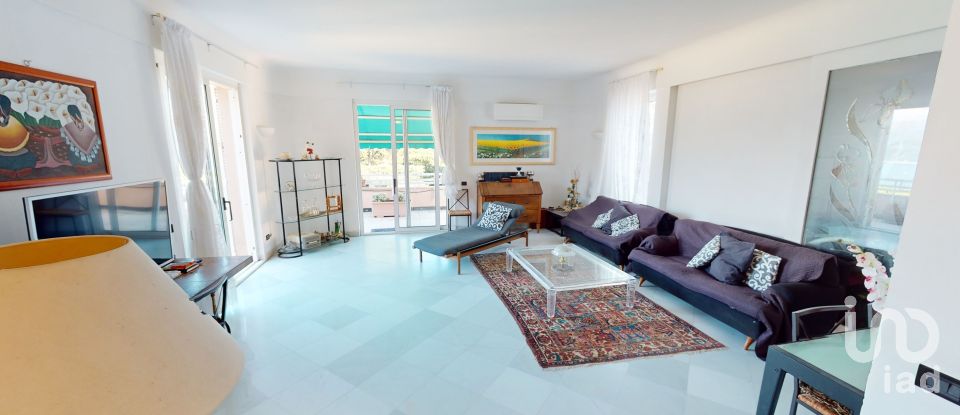 Loft 14 rooms of 250 m² in Arenzano (16011)