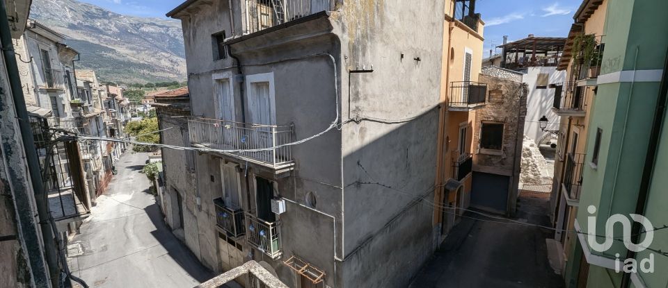 Varie superfici 0 locali di 62 m² a Pratola Peligna (67035)