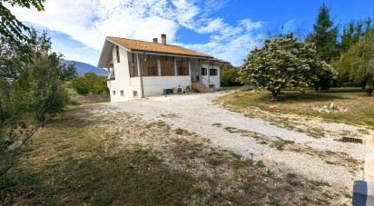 Villa 0 locali di 240 m² in Sulmona (67039)