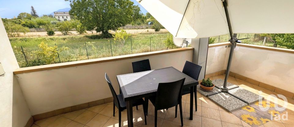 Farm 0 rooms of 240 m² in Sulmona (67039)