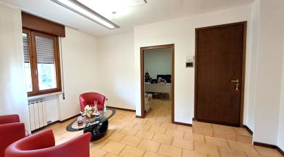 Workshop 5 rooms of 105 m² in Porto Viro (45014)