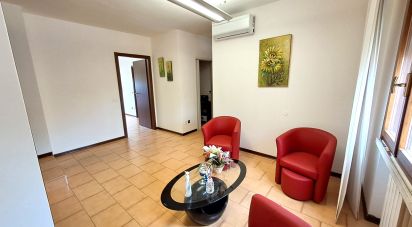 Workshop 5 rooms of 105 m² in Porto Viro (45014)