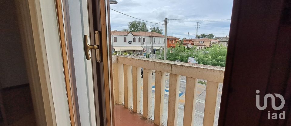 Ufficio 5 locali di 105 m² a Porto Viro (45014)