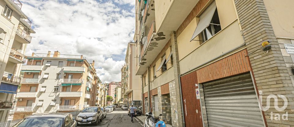 Appartamento 7 locali di 139 m² a Genova (16144)