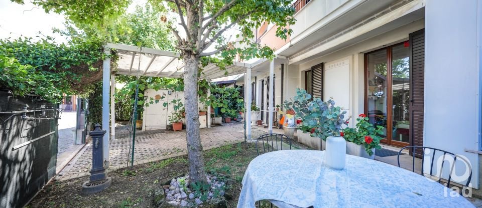 Two-room apartment of 97 m² in Rimini (47923)