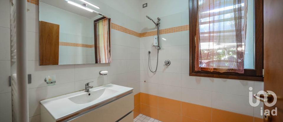 Two-room apartment of 97 m² in Rimini (47923)