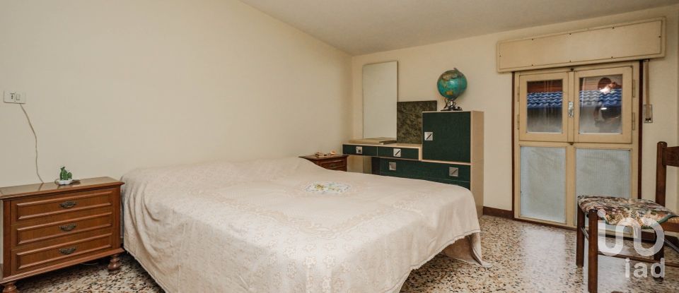 Casa 5 locali di 199 m² in Bondeno (44041)