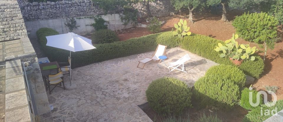 Trullo 6 locali di 100 m² in Cisternino (72014)