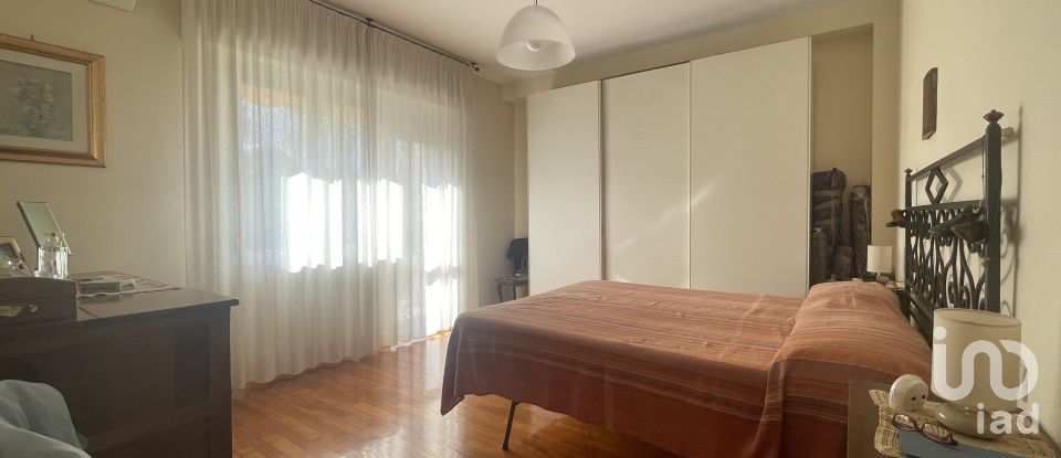 Apartment 7 rooms of 156 m² in Arezzo (52100)