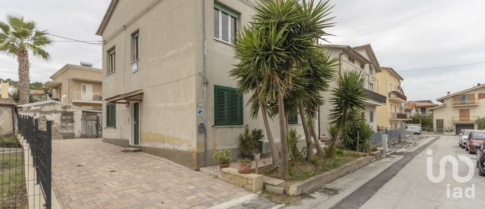 Four-room apartment of 144 m² in Civitanova Marche (62012)