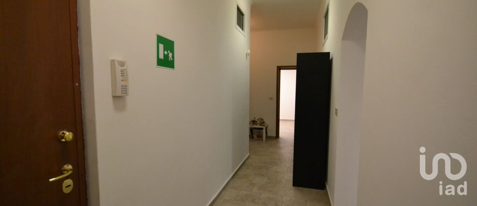 Ufficio di 95 m² in Genova (16129)