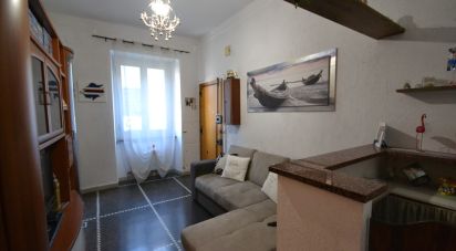 Four-room apartment of 75 m² in Genova (16159)