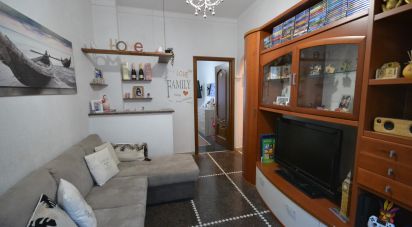 Four-room apartment of 75 m² in Genova (16159)