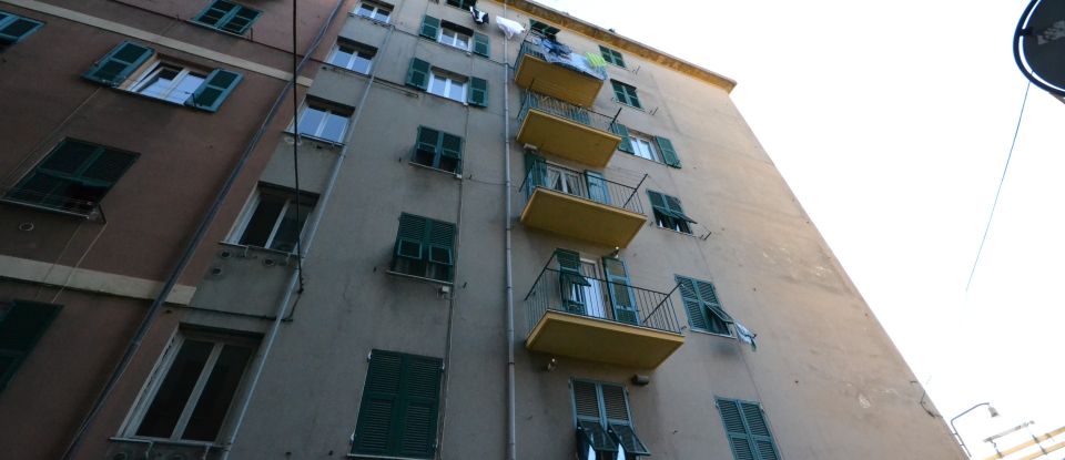 Four-room apartment of 75 m² in Genova (16159)