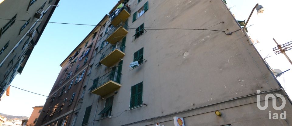 Four-room apartment of 75 m² in Genova (16159)