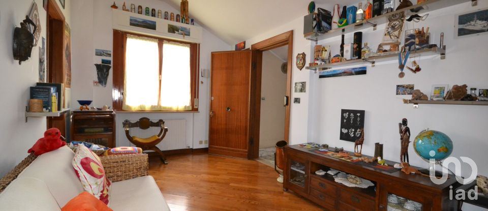 Four-room apartment of 80 m² in Sant'Olcese (16010)