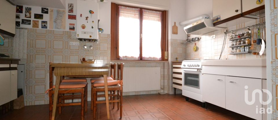 Four-room apartment of 80 m² in Sant'Olcese (16010)