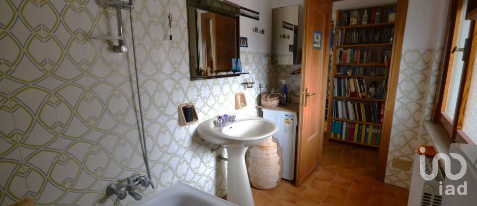 Four-room apartment of 80 m² in Sant'Olcese (16010)