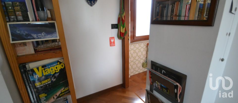 Four-room apartment of 80 m² in Sant'Olcese (16010)