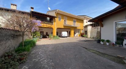 Casa 6 locali di 190 m² in Lonato del Garda (25017)