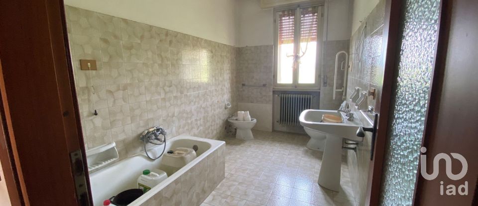 Casa 6 locali di 190 m² in Lonato del Garda (25017)