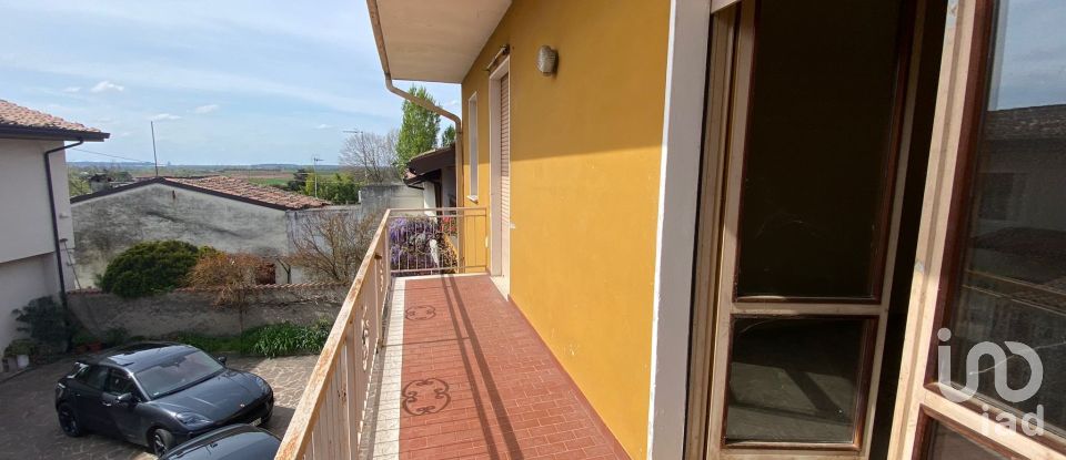 Casa 6 locali di 190 m² in Lonato del Garda (25017)