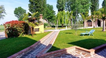 Villa Bifamiliare 8 locali di 240 m² in Remedello (25010)