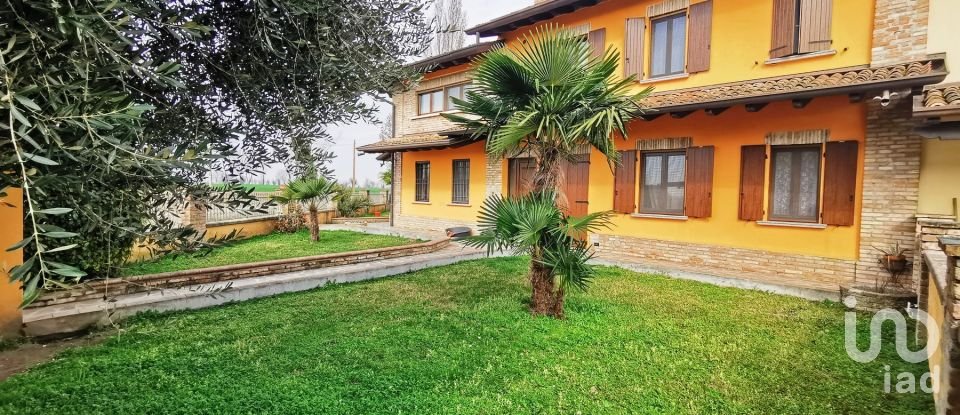 Villa Bifamiliare 8 locali di 240 m² in Remedello (25010)