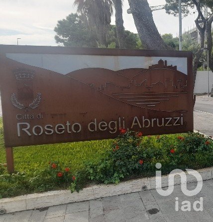 Casa 22 locali di 550 m² in Roseto degli Abruzzi (64026)