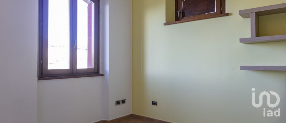 Villa 5 locali di 250 m² in Osimo (60027)