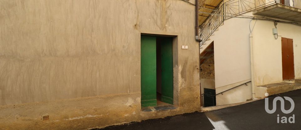 Costruzione di 254 m² in Casal Velino (84040)