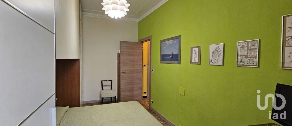 Four-room apartment of 126 m² in Genova (16135)