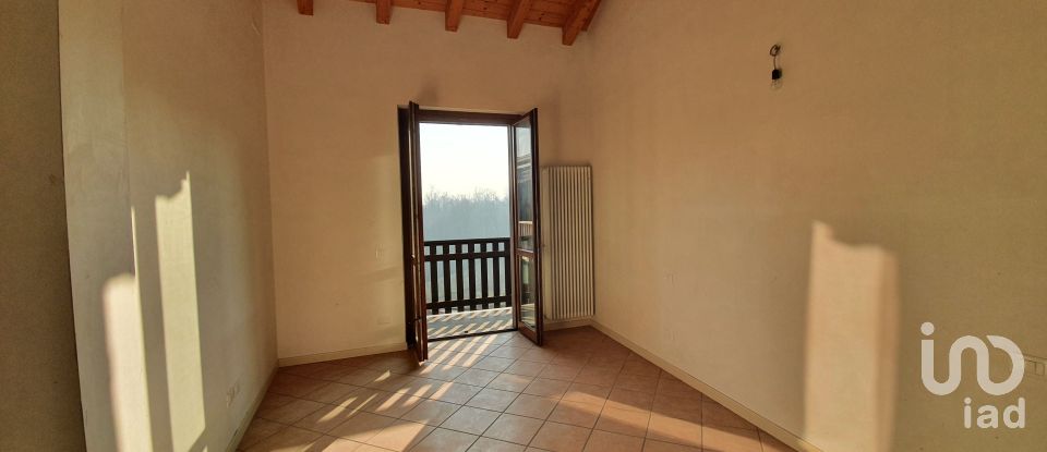 Three-room apartment of 108 m² in Palazzago (24030)