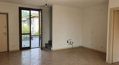 Bilocale di 63 m² a Palazzago (24030)