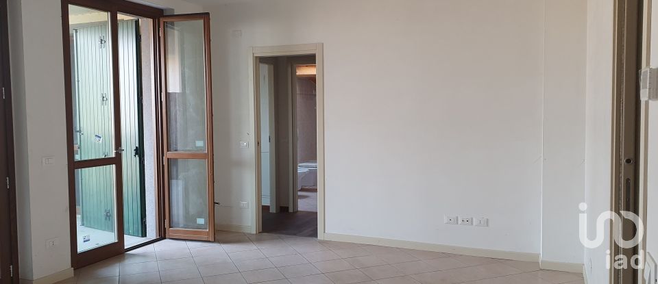 Two-room apartment of 65 m² in Palazzago (24030)