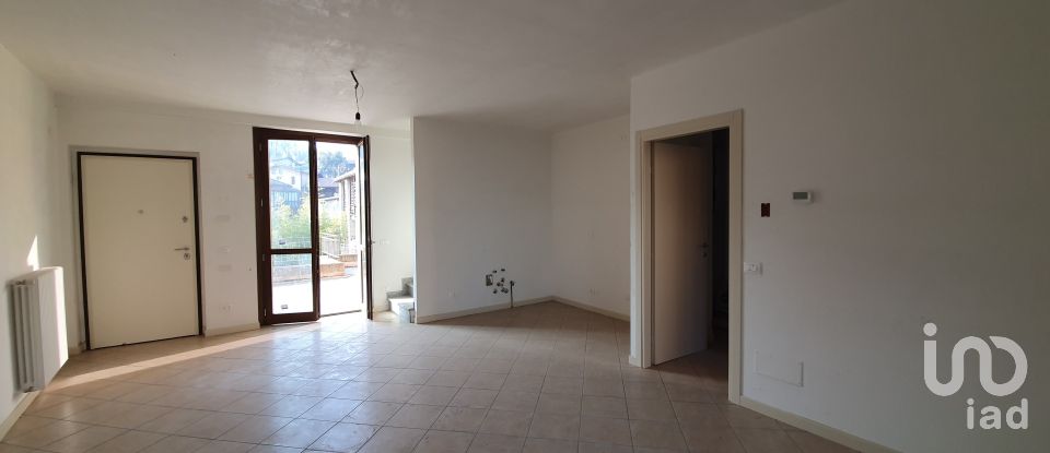 Two-room apartment of 65 m² in Palazzago (24030)